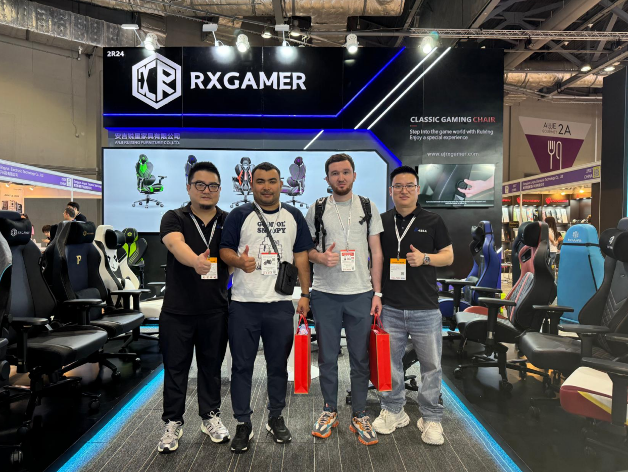 Anji Ruixing Furniture Co., Ltd. schittert op de Hong Kong Electronics Fair 2025 (herfst)